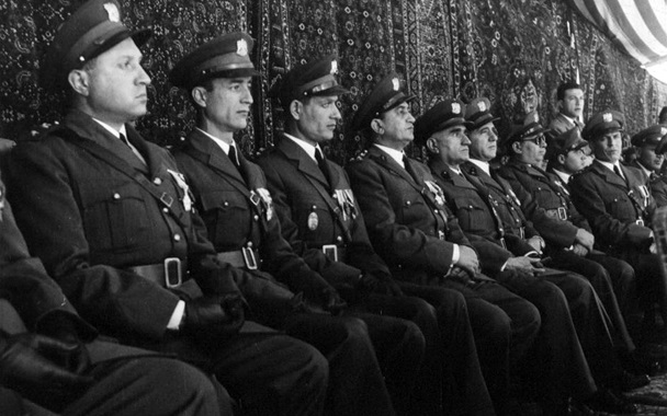ضباط من الجيش في احتفال عيد الجلاء 1954 (7)