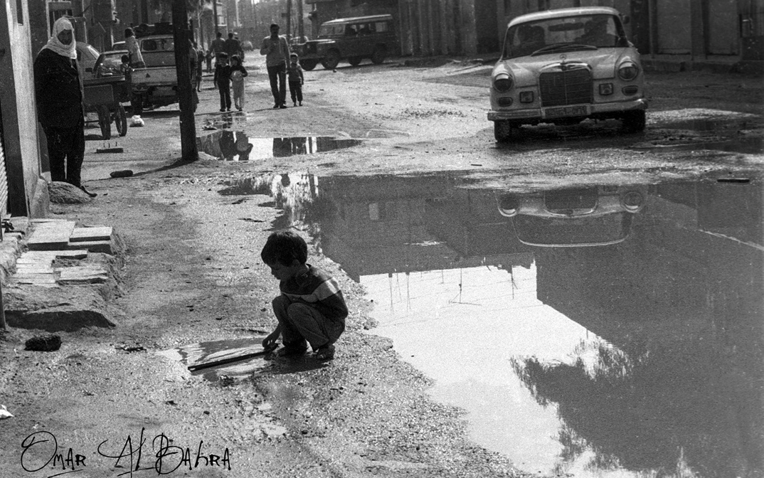 طفل في منطقة الحجيرة قرب السيدة زينب عام 1986