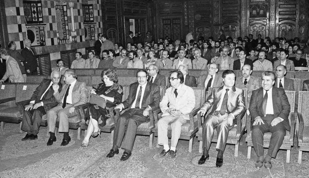 التاريخ السوري المعاصر - محمود الزعبي،نجاح العطار ومحمد سلمان في حفل تكريم الفنانين التشكيليين 1989