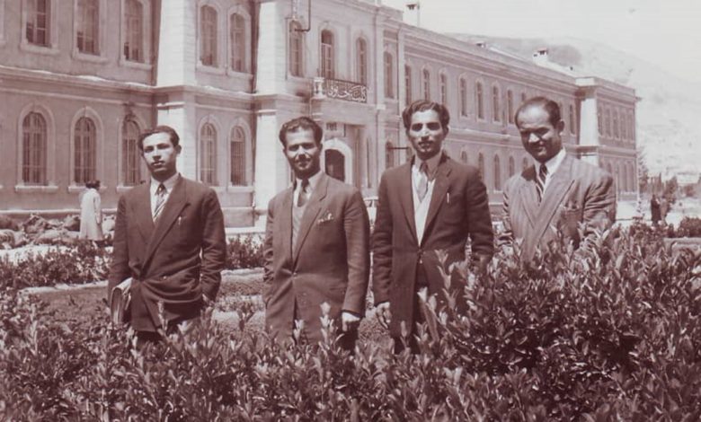 من الرعيل الأول من طلاب السويداء في جامعة دمشق عام 1949