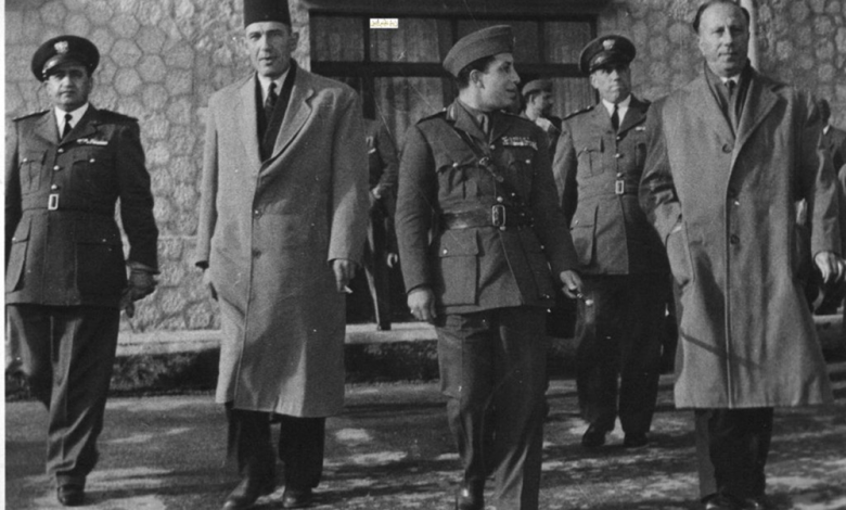 التاريخ السوري المعاصر - ملك العراق فيصل الثاني في مطار المزة عام 1954 (2)