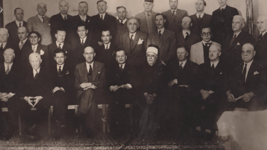 التاريخ السوري المعاصر -  محافظُ اللاذقيَّة وأعضاءُ غرفة تجارة اللاذقيَّة وبعضُ الوجهاء في عام 1948م 