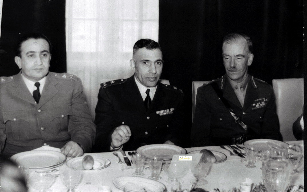 المأدبة التي أقامها ناظم القدسي للجنرال البريطاني روبرتسون 1951 (3)