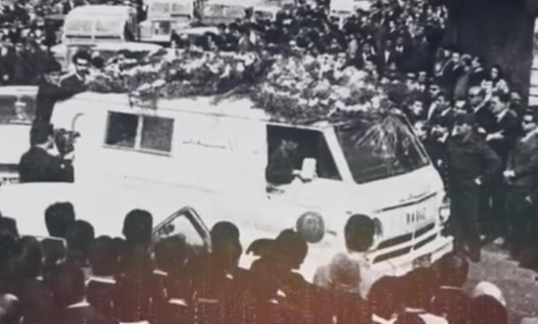 التاريخ السوري المعاصر - جنازة عبد الكريم الجندي أمام المشفى الطلياني 1969