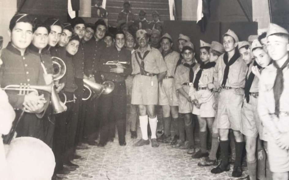 الفرقة الموسيقية مع كشاف مدرسة الكلية الوطنية في اللاذقية عام 1959