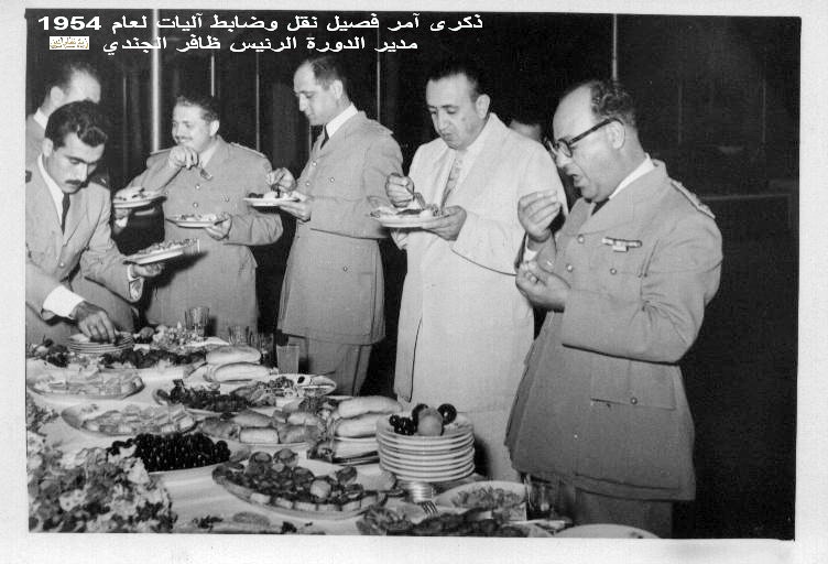 التاريخ السوري المعاصر - الزعيم توفيق نظام الدين في ذكرى دورة آمر فصيل نقل وضابط آليات عام 1954 (4)