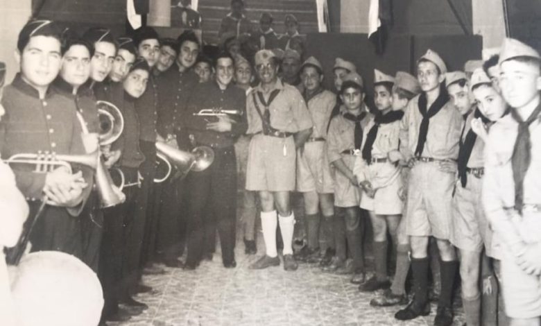 الفرقة الموسيقية مع كشاف مدرسة الكلية الوطنية في اللاذقية عام 1959
