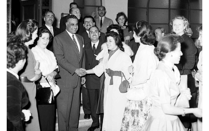 استقبال جمال عبد الناصر الوفد النسائي السوري في القاهرة عام 1958 (1)