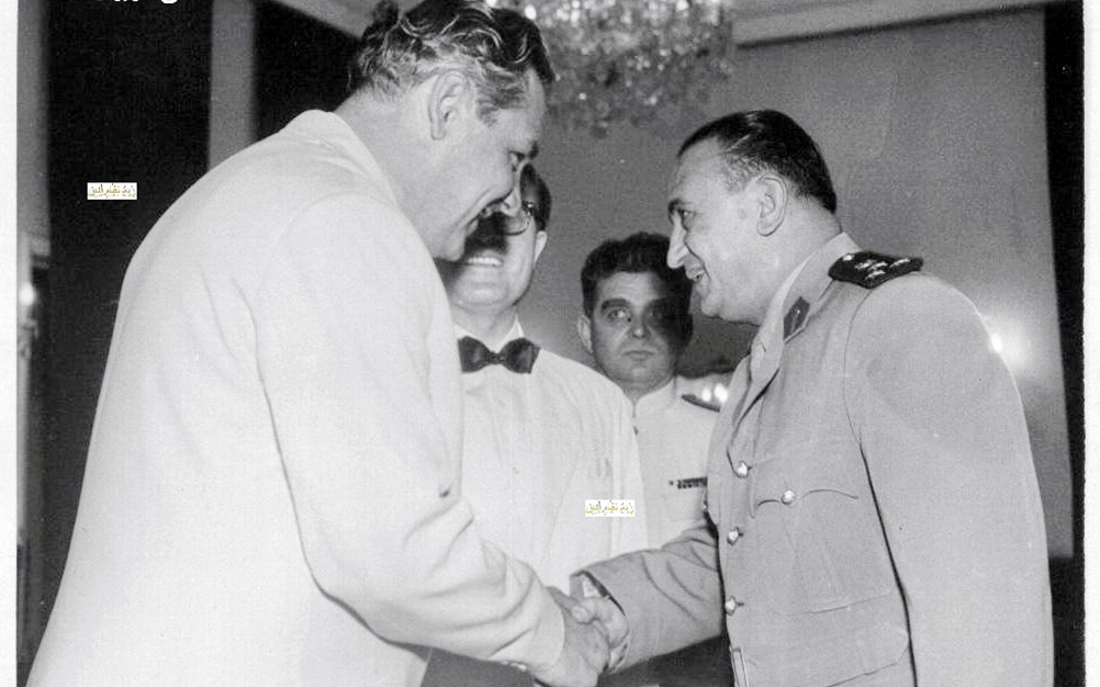 توفيق نظام الدين وديمتري شبيلوف وزير خارجية الإتحاد السوفييتي عام 1956م