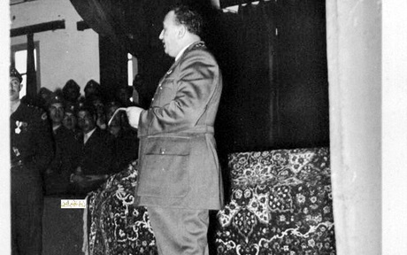 توفيق نظام الدين في حفل تخرج دورة آمر فصيل ميكانيك في دمشق 1955 (7/4)