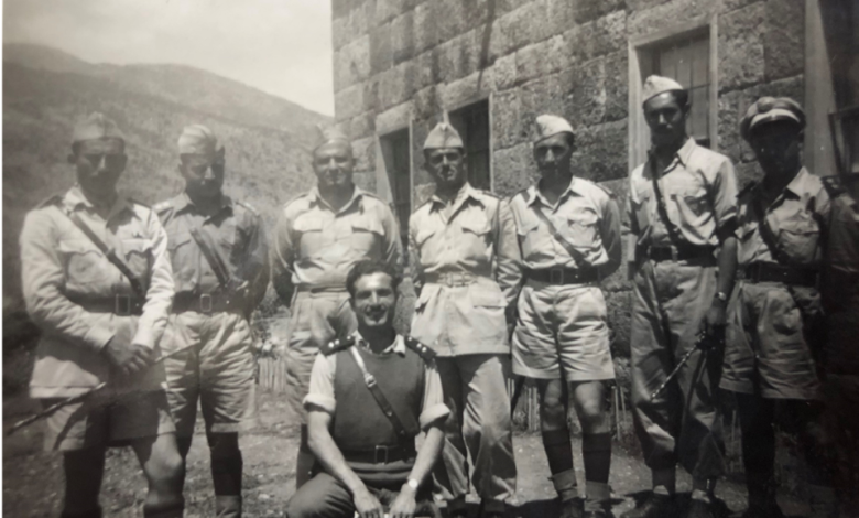 جمال الفيصل وعدنان المالكي في منطقة بانياس في الجولان 1948