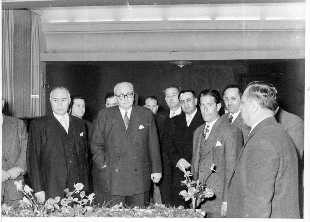 التاريخ السوري المعاصر - خالد العظم وحامد الخوجه وتوفيق نظام الدين عام 1957 (1)