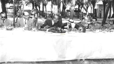 شكري القوتلي والسفراء العرب في وليمة غذاء عام 1957م (1)