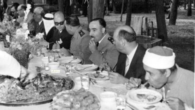 شكري القوتلي والسفراء العرب في وليمة غذاء عام 1957م (2)