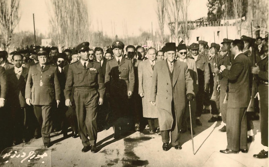 هاشم الأتاسي مع شوكت شقير وجمال الفيصل عام 1954