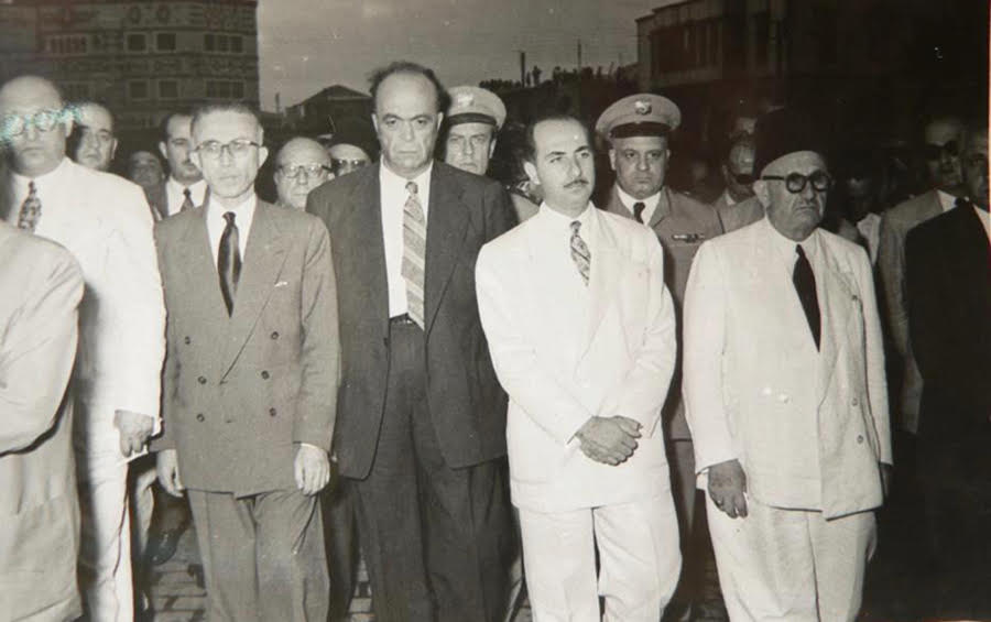 جمال الفيصل في جنازة سليمان المعصراني 1955