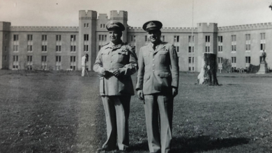 المقدم جمال الفيصل مدير الكلية الحربية في زيارة إلى أمريكا عام 1952