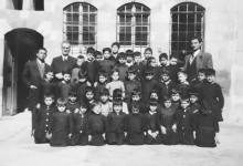 التاريخ السوري المعاصر - طلاب ومدرسي مدرسة هاشم الأتاسي في دمشق عام 1953 (2)