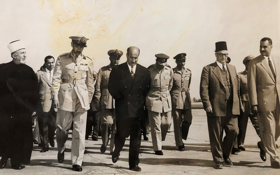  جمال عبد الناصر يستقبل سعيد الغزي والوفد المرافق في مطار القاهرة 1955