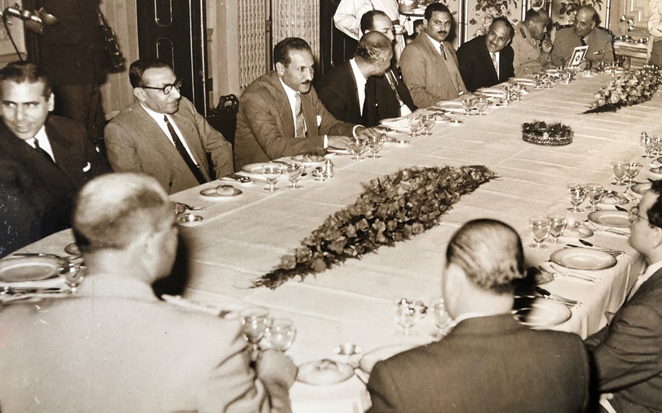 جانب من حفل توقيع اتفاق القيادة السورية المصرية المشتركة عام 1955