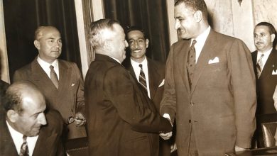 جمال عبد الناصر وسعيد الغزي يوقعان اتفاق القيادة المشتركة عام 1955 (4)