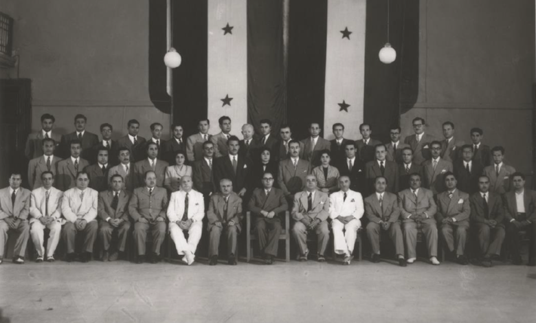 التاريخ السوري المعاصر - أساتذة كلية الطب مع خريجي العام الدراسي 1953 – 1954