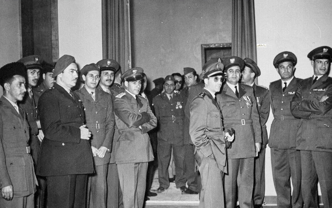 توفيق نظام الدين وعدنان المالكي ورياض الكيلاني وعدد من الضباط