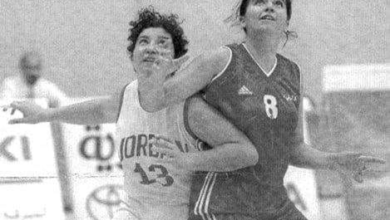 اليزابيت موراديان لاعبة منتخب سورية بكرة السلة للآنسات عام 1999