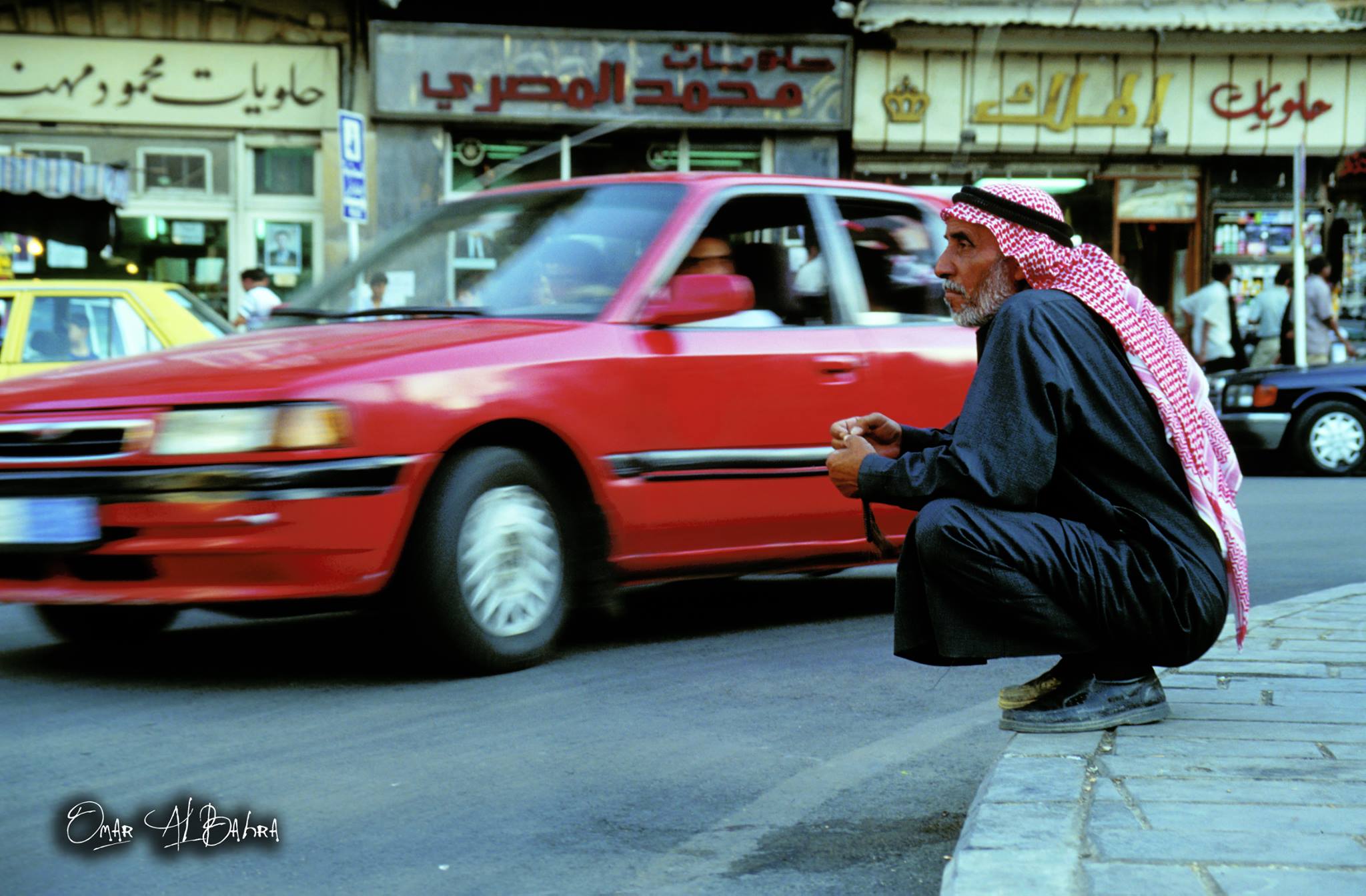 التاريخ السوري المعاصر - الانتظار في ساحة المرجة في دمشق عام 2000