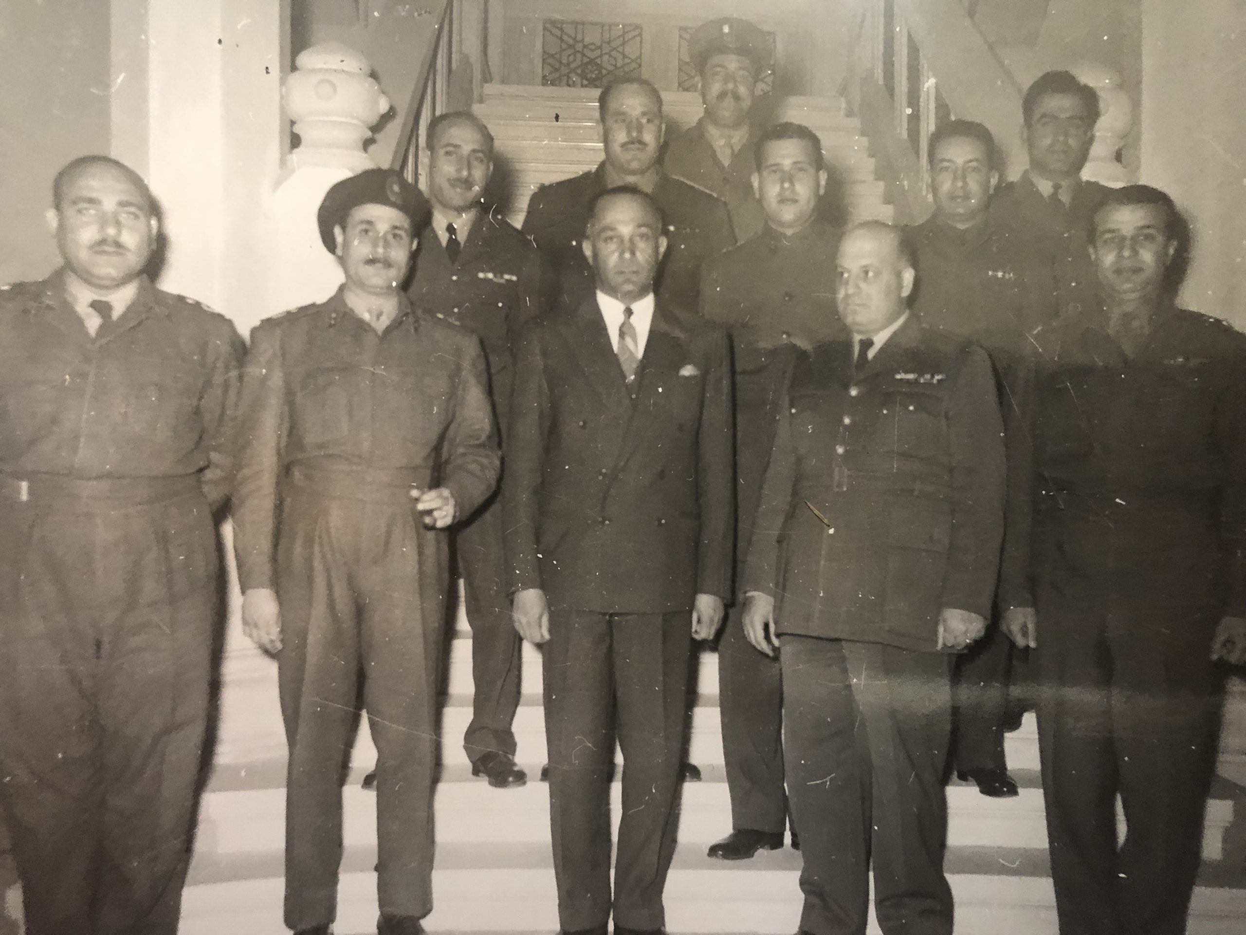 التاريخ السوري المعاصر - مجموعة من الضباط في اجتماع القيادة المشتركة للجيشين السوري والمصري عام 1955