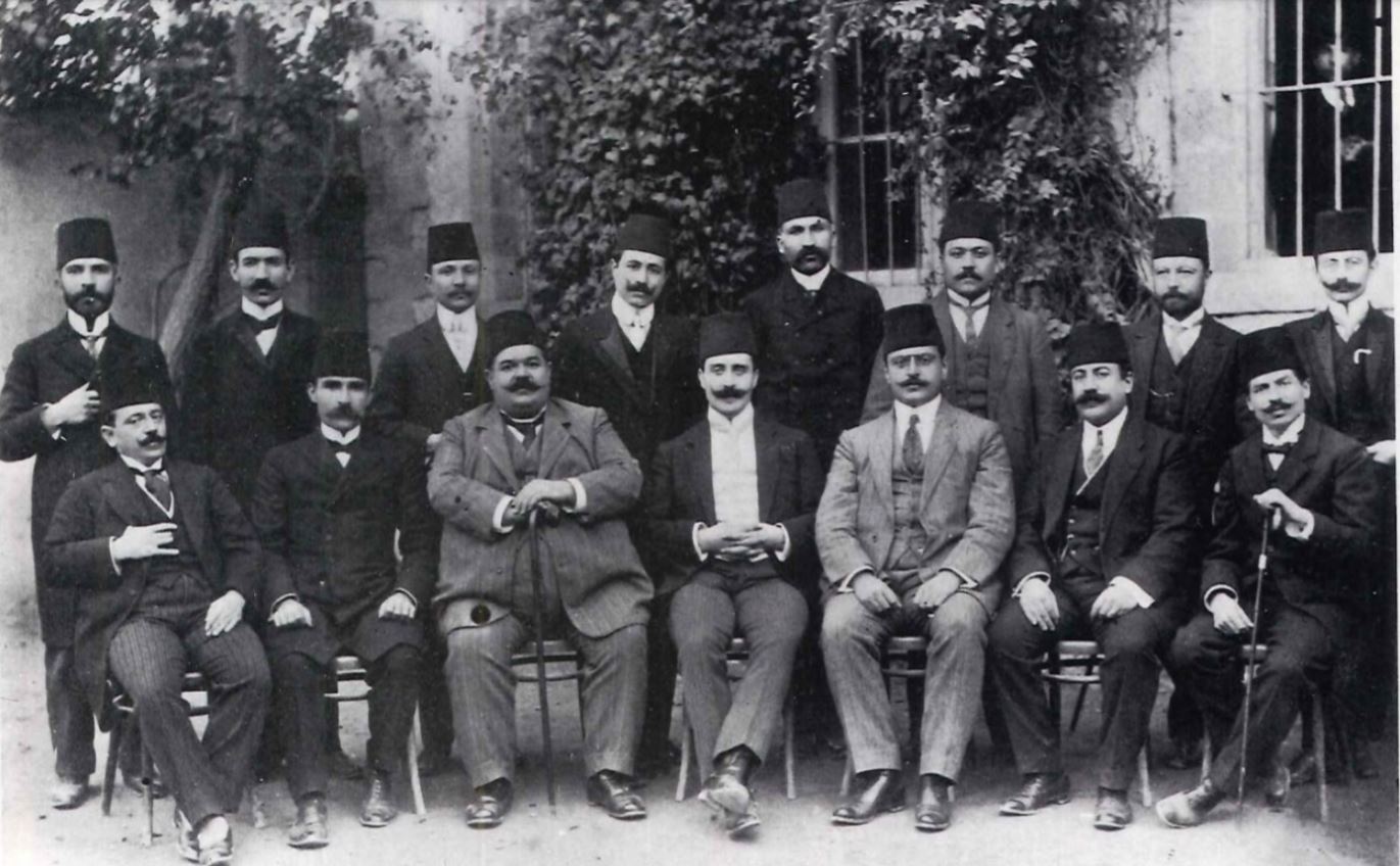 التاريخ السوري المعاصر - أعضاء الهيئة التدريسية في المدرسة الطبية العثمانية بدمشق عام 1911