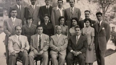 أعضاء الجمعية الجغرافية في حديقة كلية العلوم في الجامعة السورية 1955