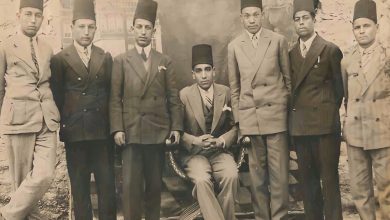 مجموعة من شباب دير الزور في دمشق في عشرينيات القرن العشرين