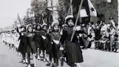 طالبات من دير الزور في احتفال عيد الجلاء عام 1961م