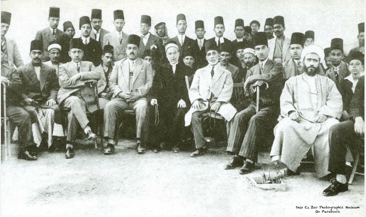التاريخ السوري المعاصر - أعضاء من نادي الفرات في دير الزور عام 1932