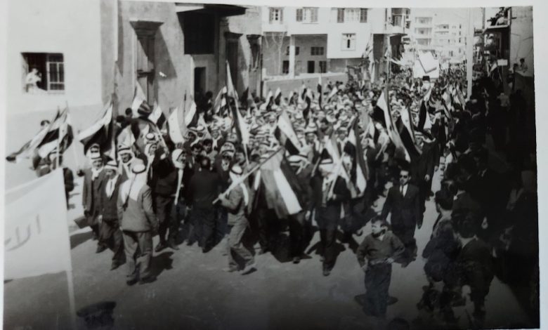  مسيرة أثناء الاحتفال بعيد الجلاء في اللاذقية عام 1963