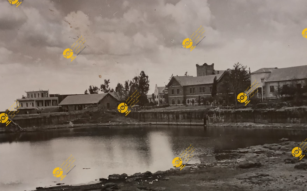 نادي الضباط، البريد والهاتف، مبنى التربية، ومدرسة الزهراء في السويداء عام 1942