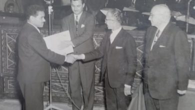 محمد عيد عوض الجعابي مع ناظم القدسي وخالد العظم عام 1962
