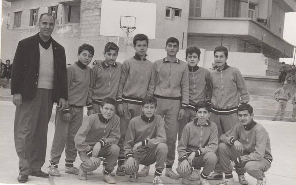 فريق مدرسة ابن خلدون في كرة السلة عام1966