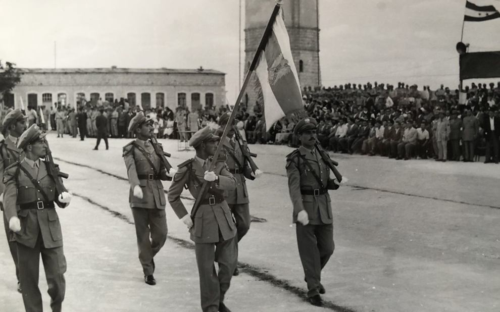 استعراض الوحدات في حفل تخريج ضباط الاحتياط  في حلب عام  1958