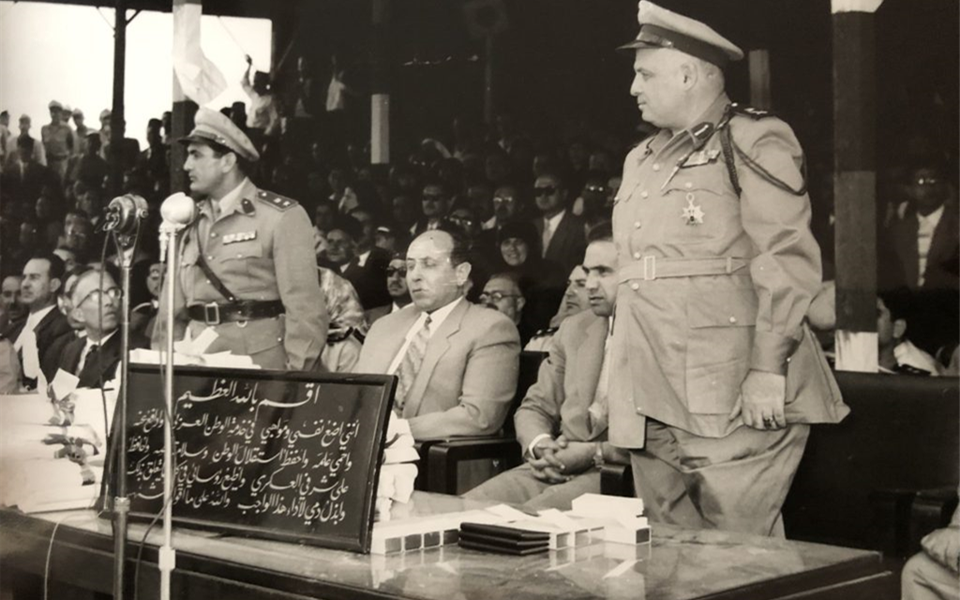 جمال الفيصل في حفل تخريج ضباط الاحتياط في حلب 1958 (6)