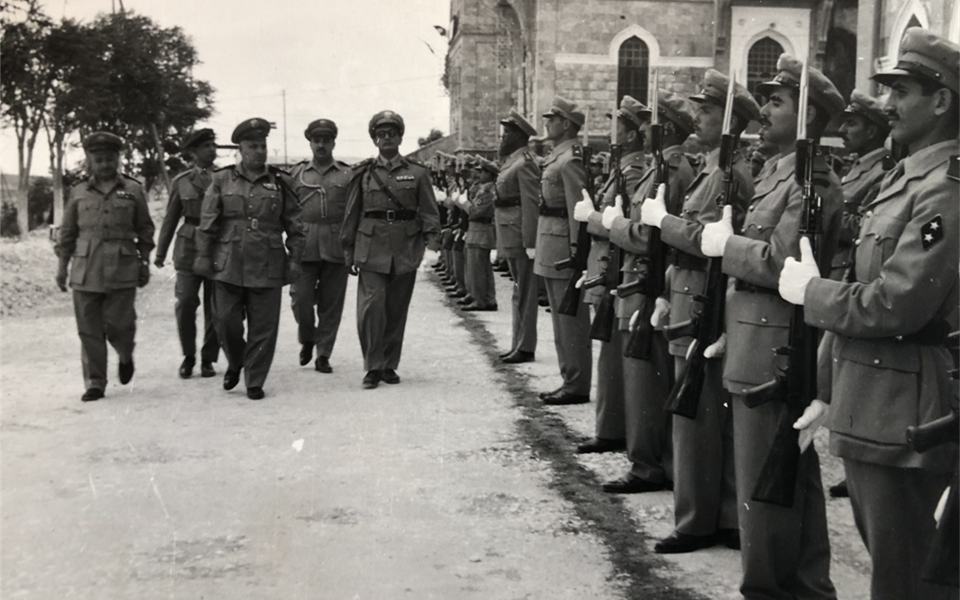 جمال الفيصل في حفل تخريج ضباط الاحتياط في حلب 1958 (5)