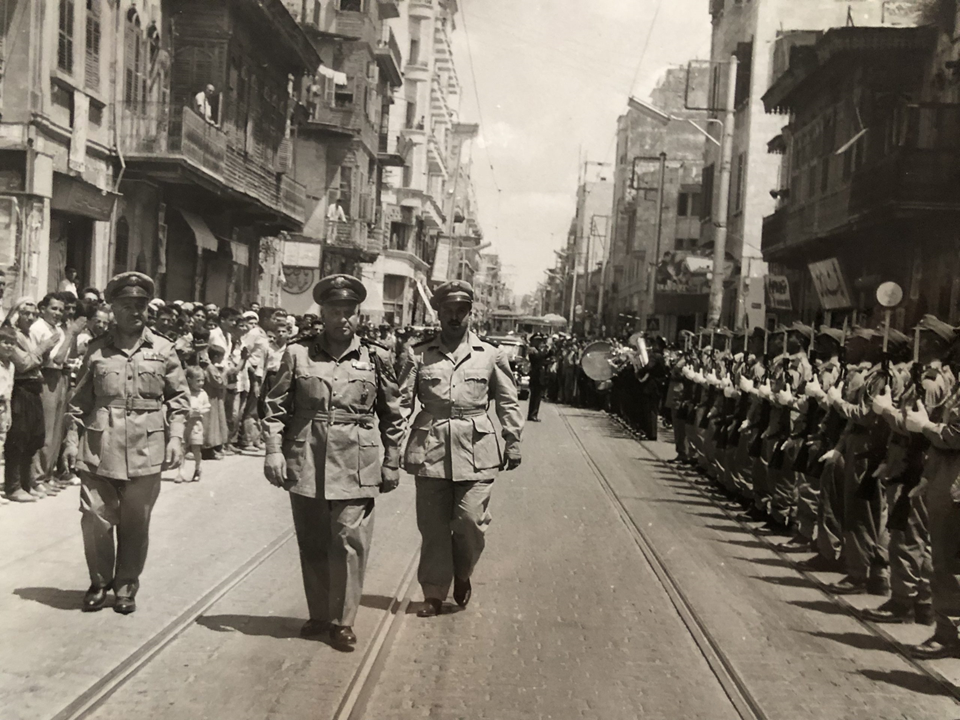 جمال الفيصل في حفل تخرج ضباط الاحتياط  في حلب 1958 (2)