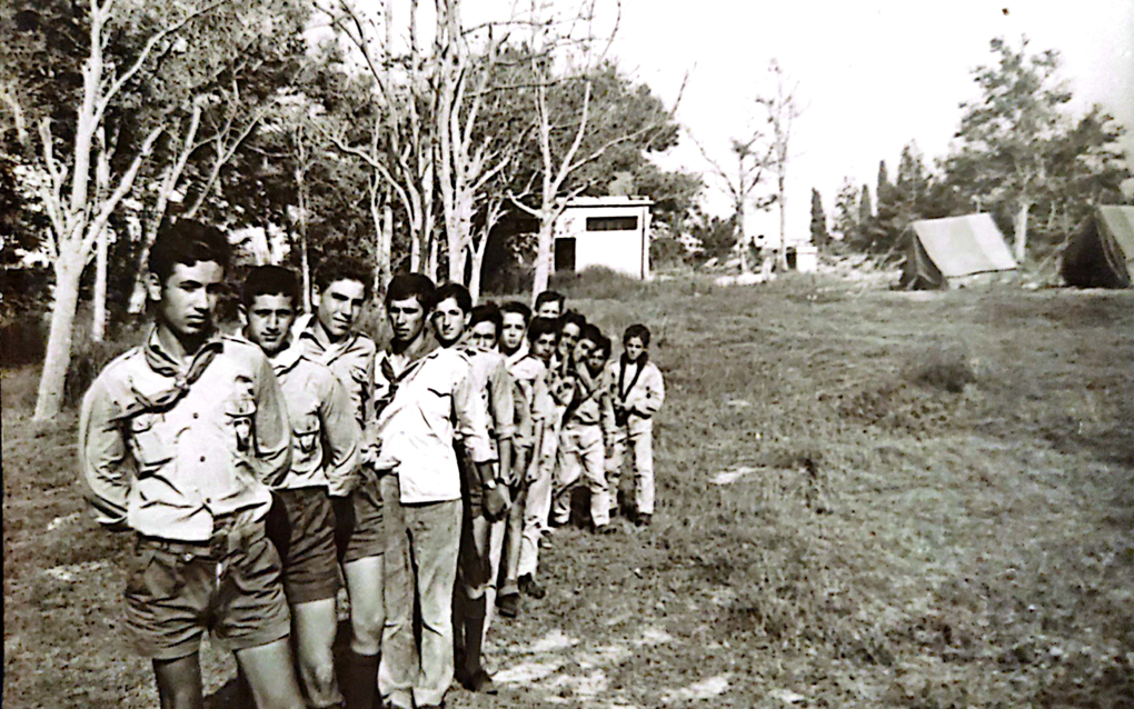 فرقة من فوج العاصي قرب بحيرة قطينة عام 1971م