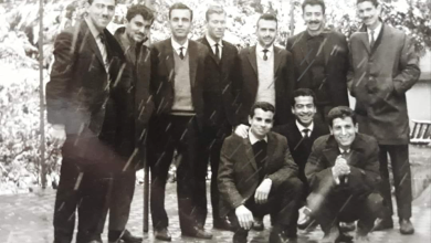 الطاقم التعليمي في مدرسة التطبيقات المسلكية للبنين في دمشق عام 1968م