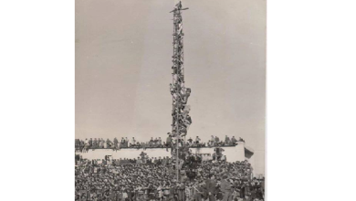 التاريخ السوري المعاصر - الحشود الجماهرية في الملعب البلدي بدمشق عام 1967