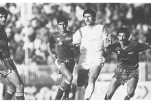 نزار محروس بين لاعبيين عراقيين في التأهل لكأس العالم 1986م