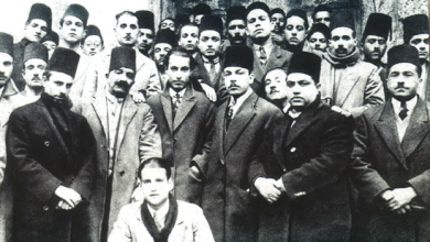 مجموعة من شبان دمشق في سجن القلعة في دمشق عام 1932م