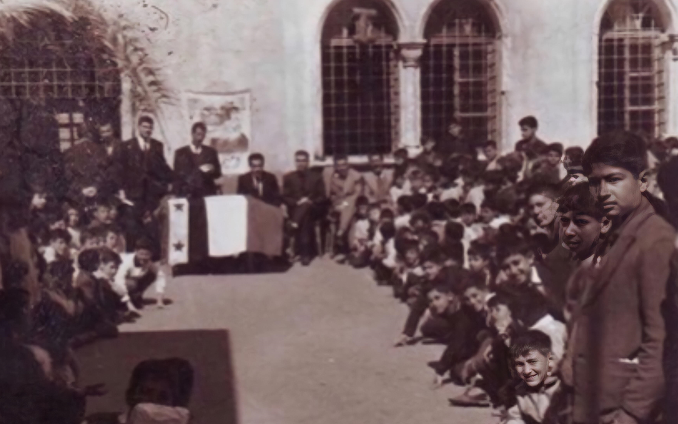 الاحتفال في عيد الأم في مدرسة يوسف العظمة بدير الزور 1967