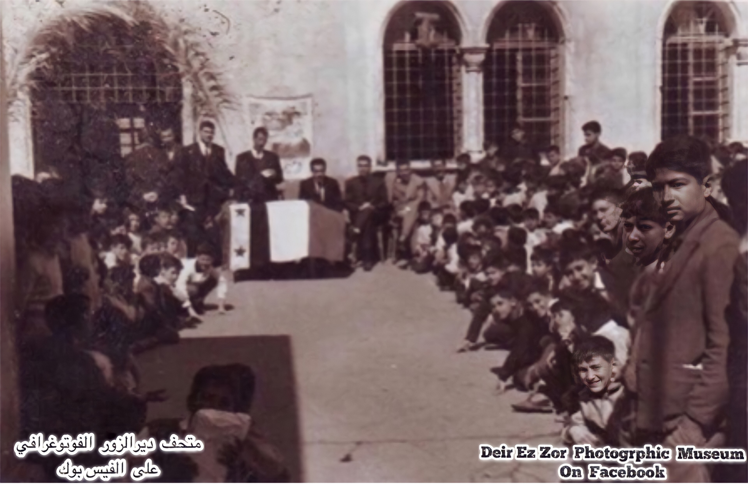 التاريخ السوري المعاصر - الاحتفال في عيد الأم في مدرسة يوسف العظمة بدير الزور 1967